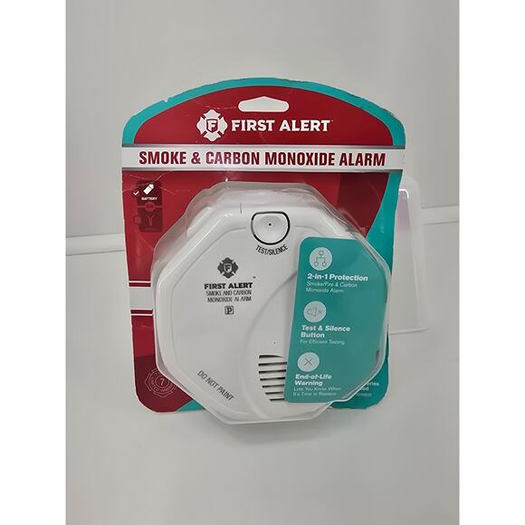 First Alert 2 in 1 Smoke and Carbon Monoxide Detector Sealed Package - Picture 1 of 2